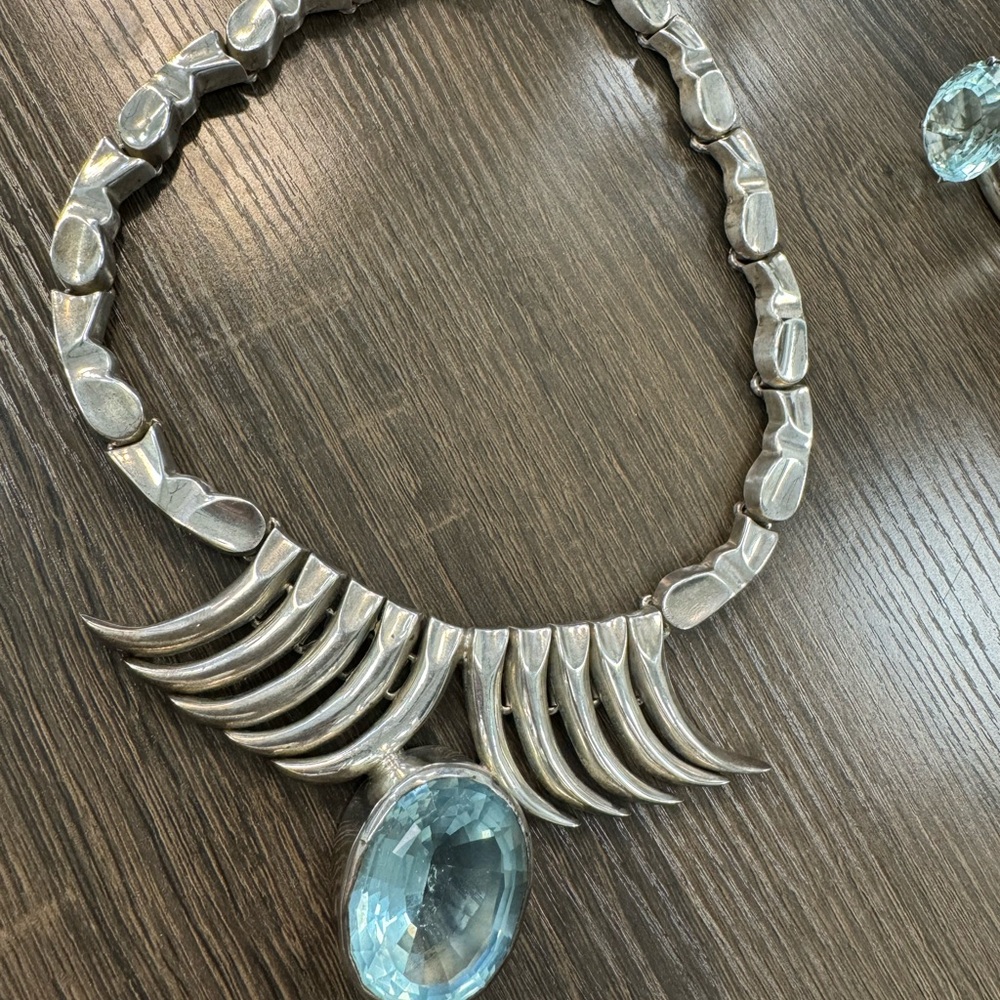 MEXICAN MODERNIST STERLING SILVER NECKLACE, MID 20th London Blue Topaz 399g - Picture 13 of 15